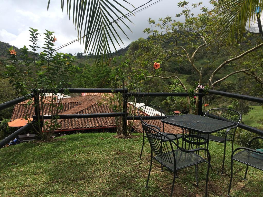 Cabanas El Retorno Guatape Exterior photo